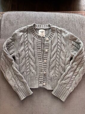 Abercrombie & Fitch cropped cabled cardigan